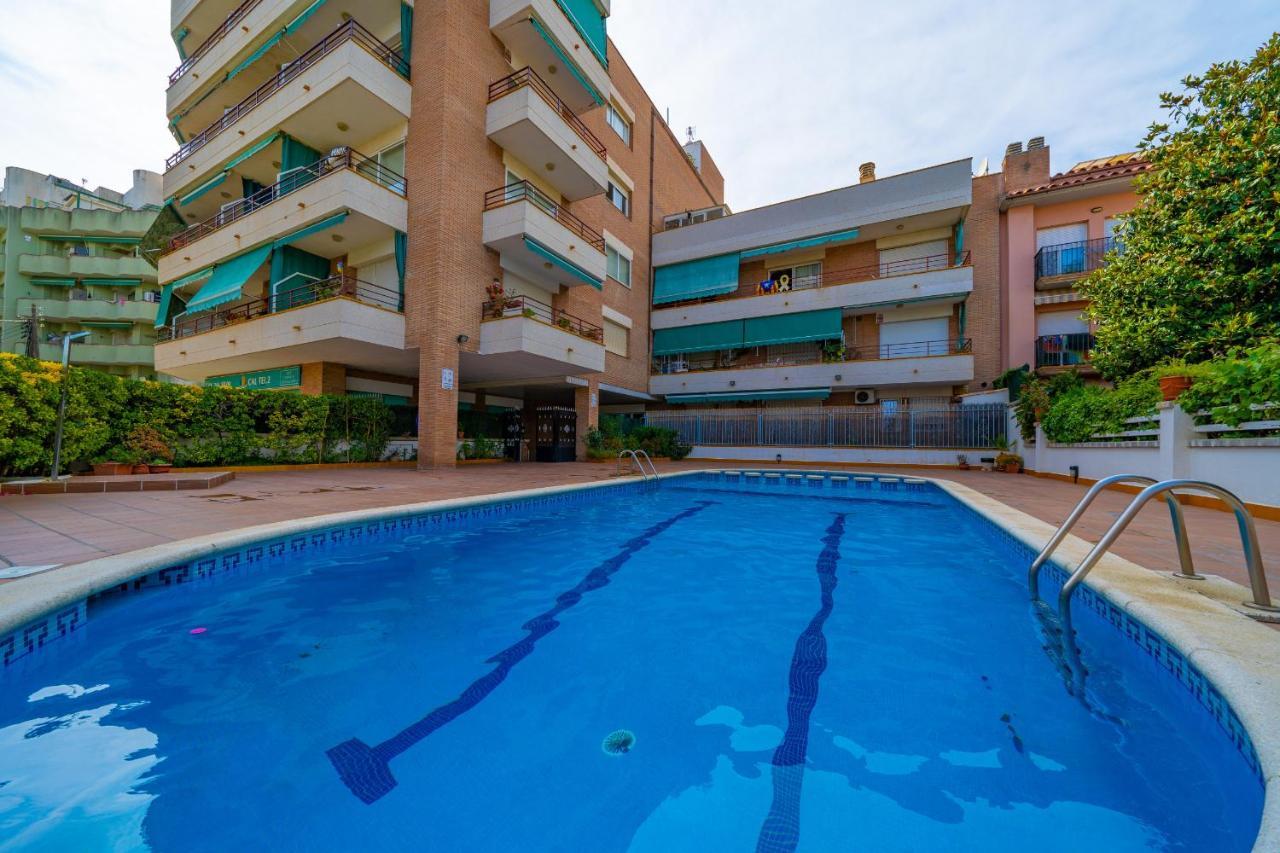 Homeholidaysrentals Margot - Costa Barcelona Pineda de Mar Exterior foto